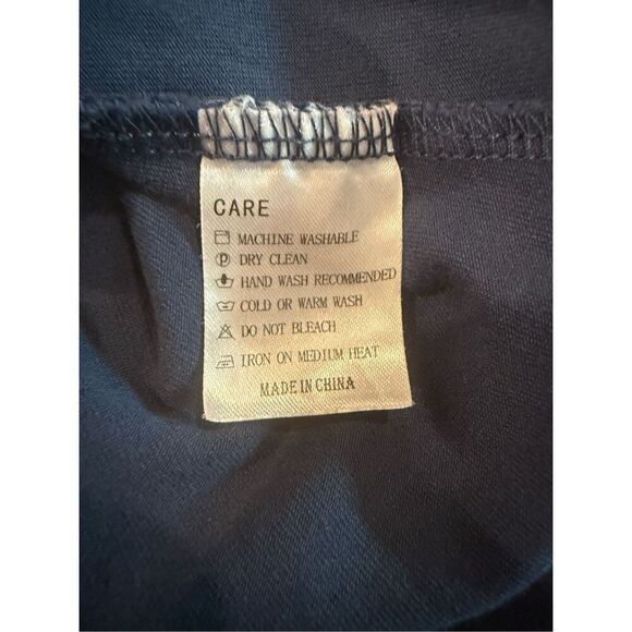 Mangopop Navy Short sleeve Bodysuit- size M - Picture 5 of 6